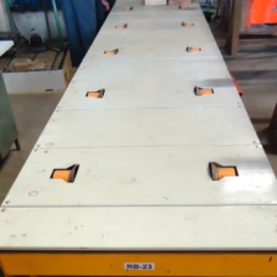 SQFTC-142 Powered Roller Bed