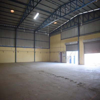 SQFTRW-43 Warehouse is available for lease