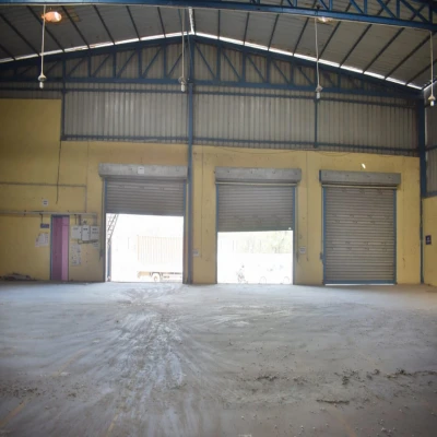 SQFTRW-43 Warehouse is available for lease